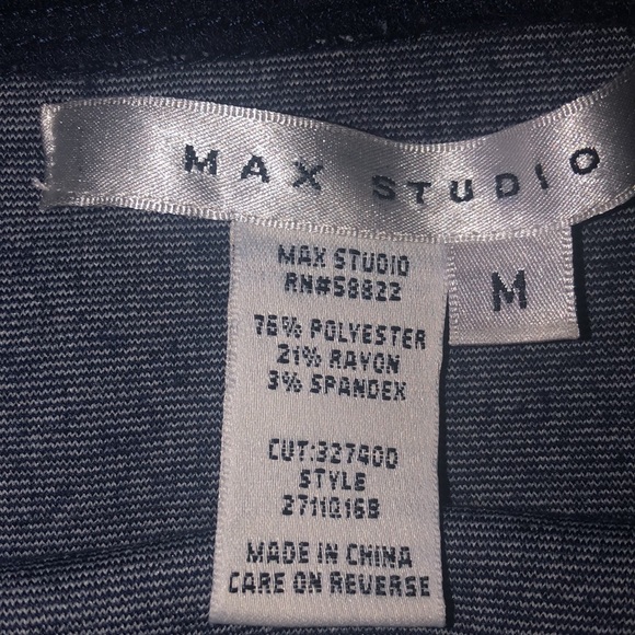☀️ Max Studio- Size M- Navy Blue Skirt - Picture 2 of 4